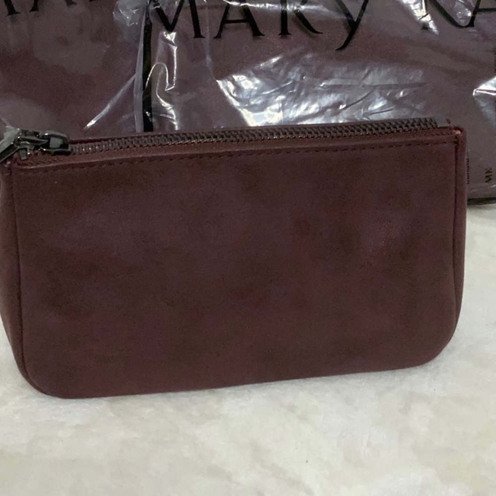 😍 NWT Makeup or Clutch Bag or as I use bag in my Bag ..😍